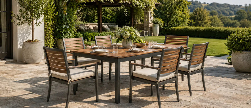 Outdoor Tables & Chairs