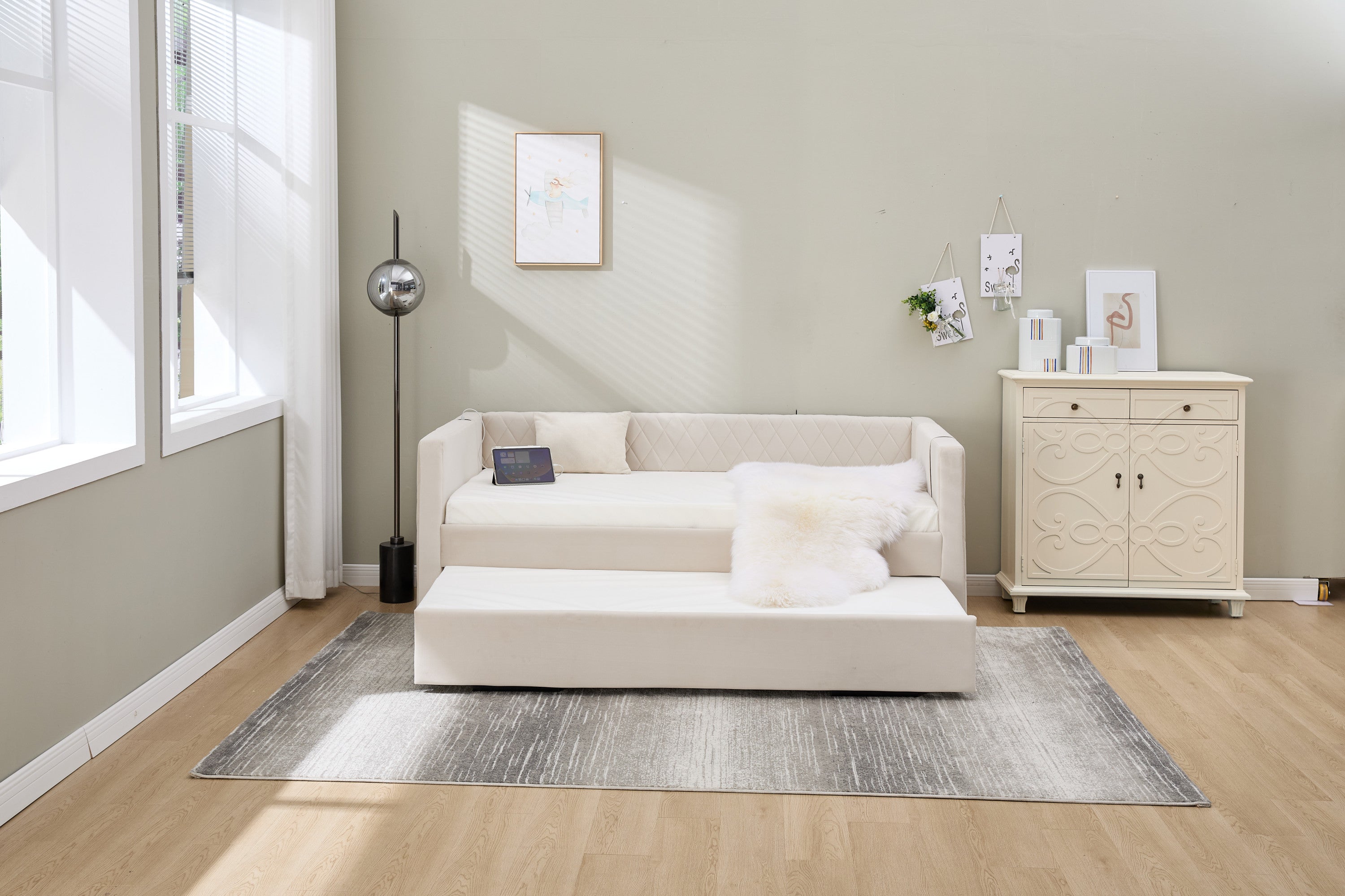 Beige velvet daybed, sturdy wooden bed frame, modern diamond grid pull-out design, perfect for bedroom, living room furniture Secondary image